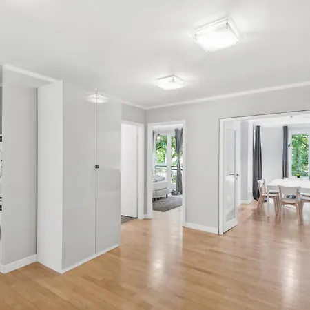 Traumhafte Wohnung Mitten In Charlottenburg Berlin Exterior photo